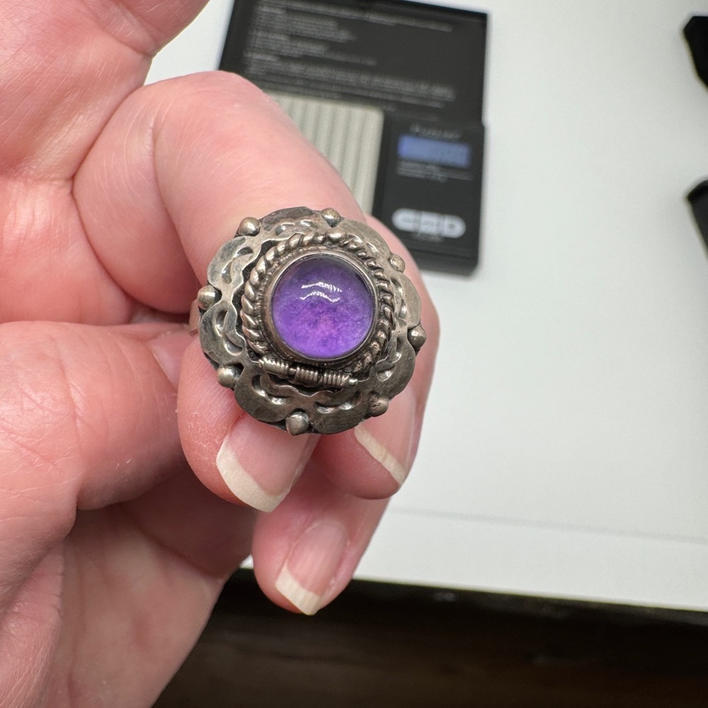 Vintage Taxco Sterling Silver Amethyst Poison Ring Adjustable - Picture 5 of 15